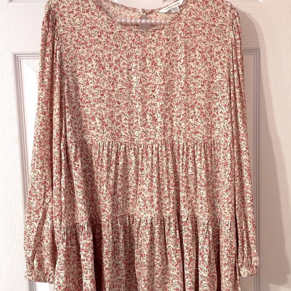 American Eagle floral top - Picture 3 of 4